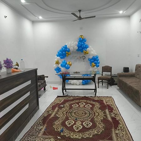 Abhiram Homestay Khajurāho Buitenkant foto