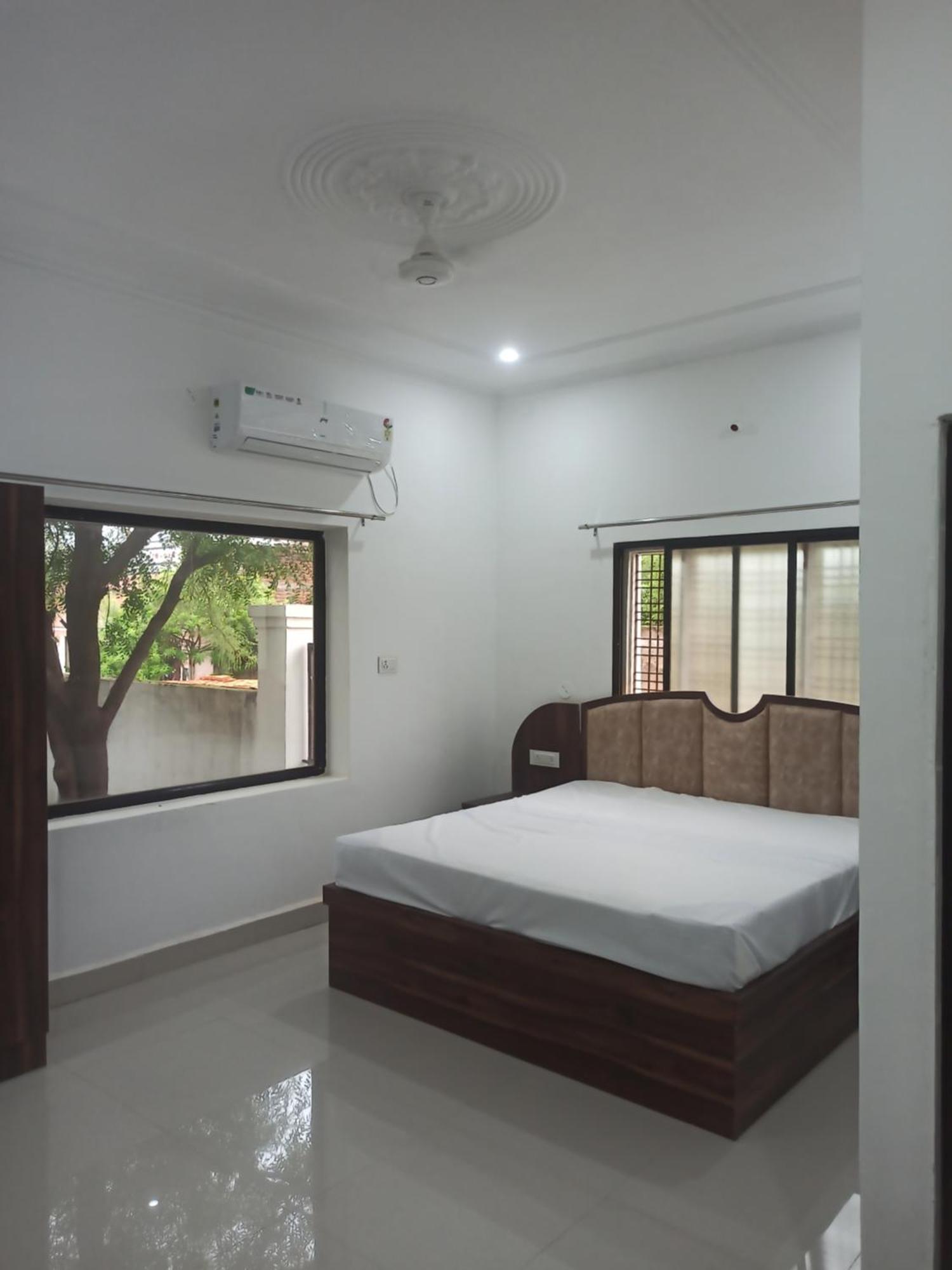 Abhiram Homestay Khajurāho Buitenkant foto