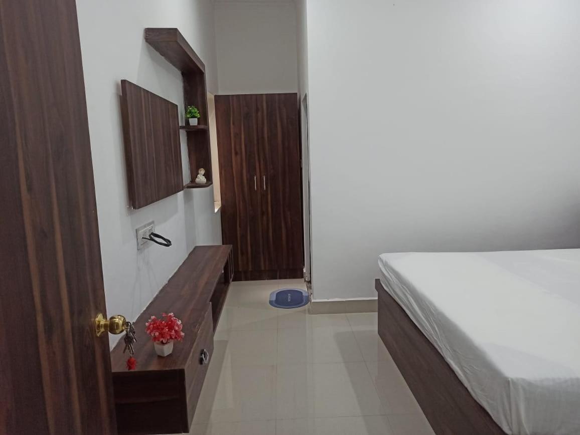 Abhiram Homestay Khajurāho Buitenkant foto