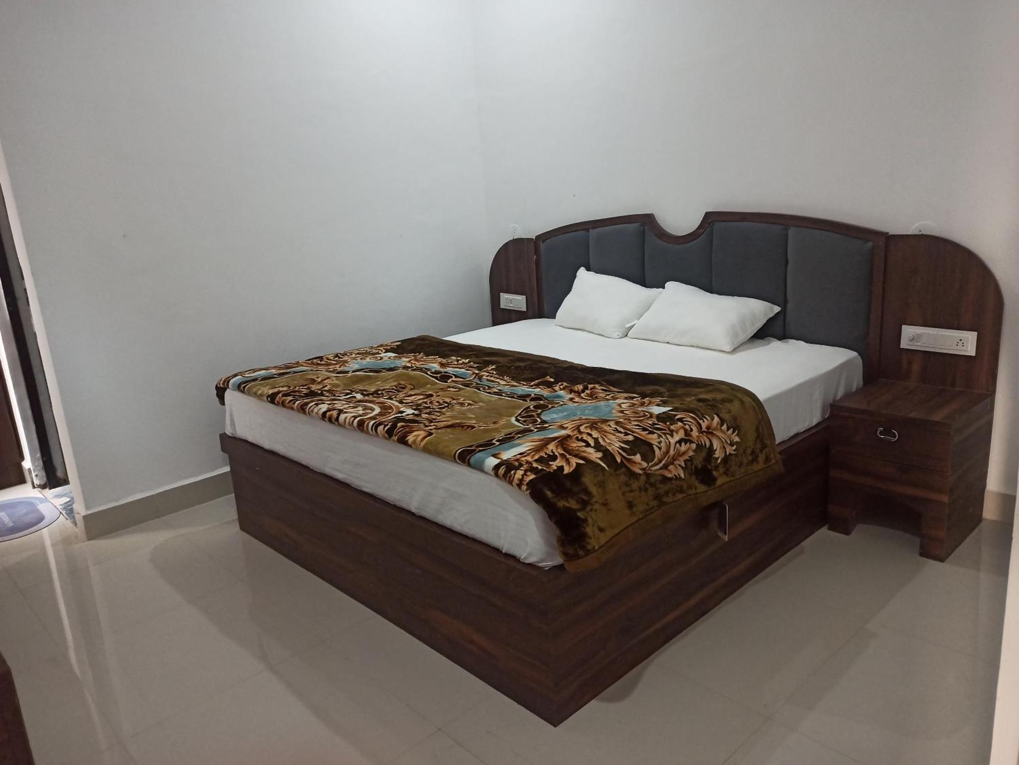Abhiram Homestay Khajurāho Buitenkant foto